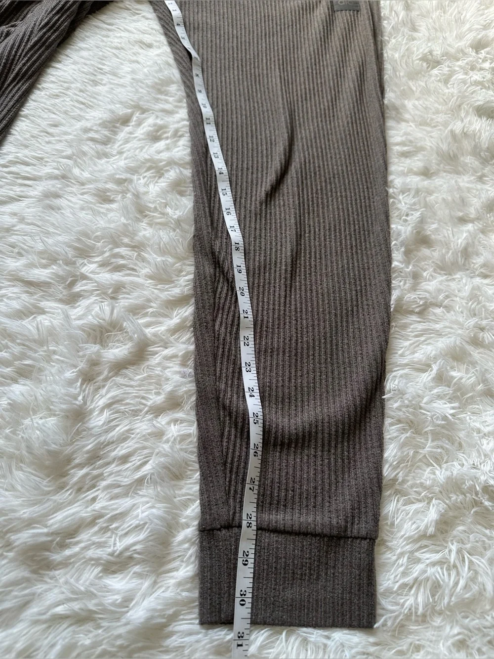 ALO Yoga alo muse